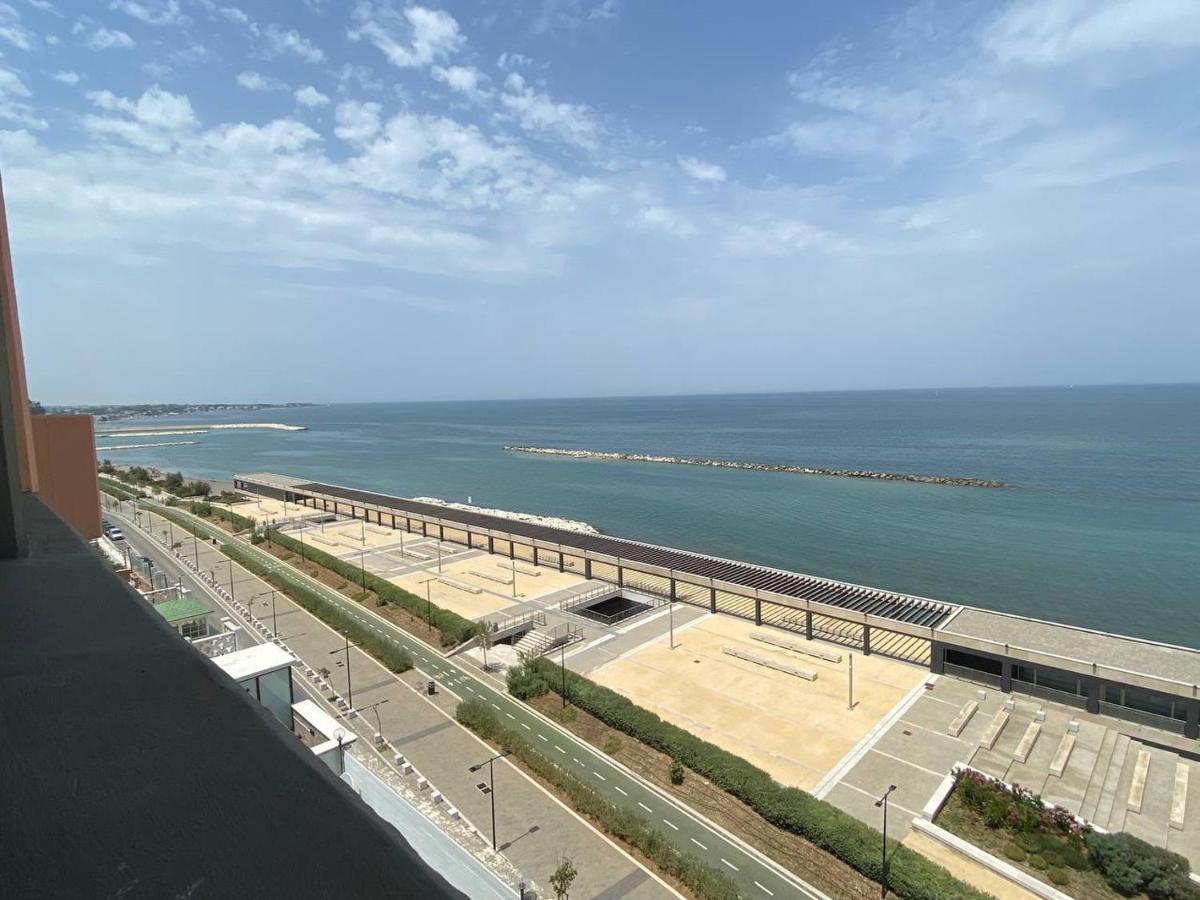 Fronte Mare By Apulia Accommodation Bari Exterior foto