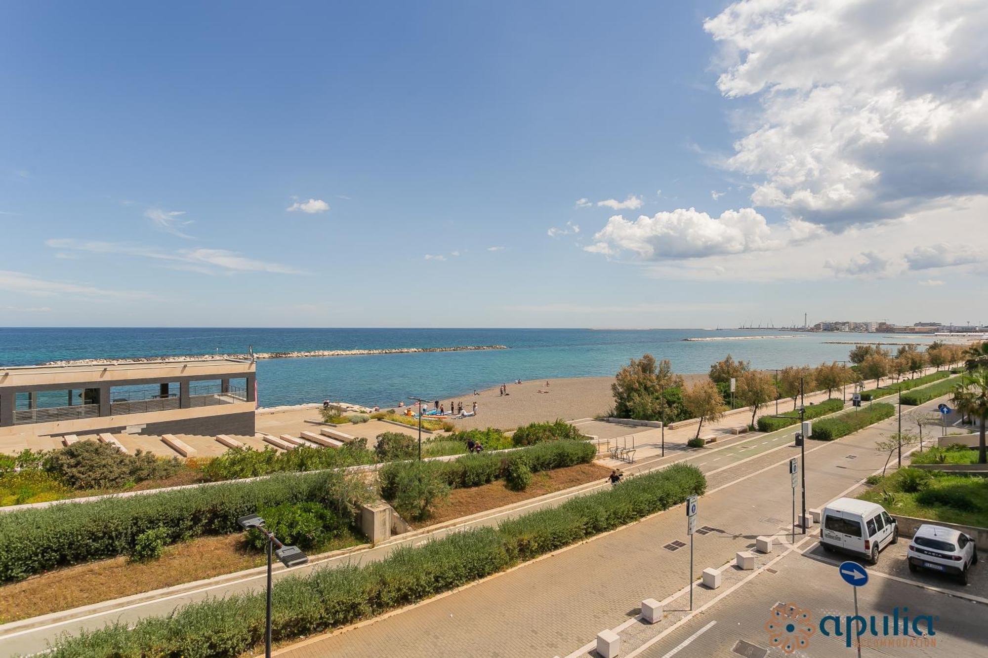 Fronte Mare By Apulia Accommodation Bari Exterior foto