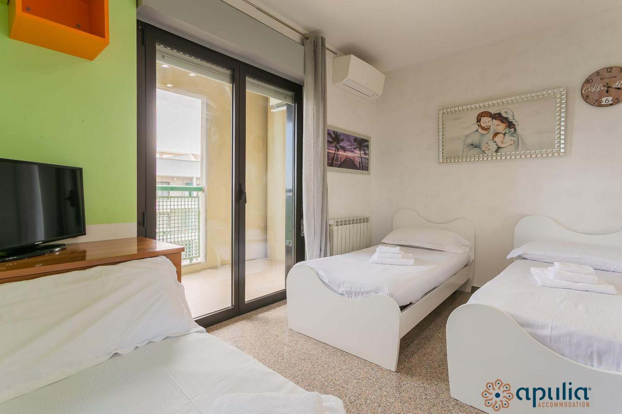 Fronte Mare By Apulia Accommodation Bari Exterior foto
