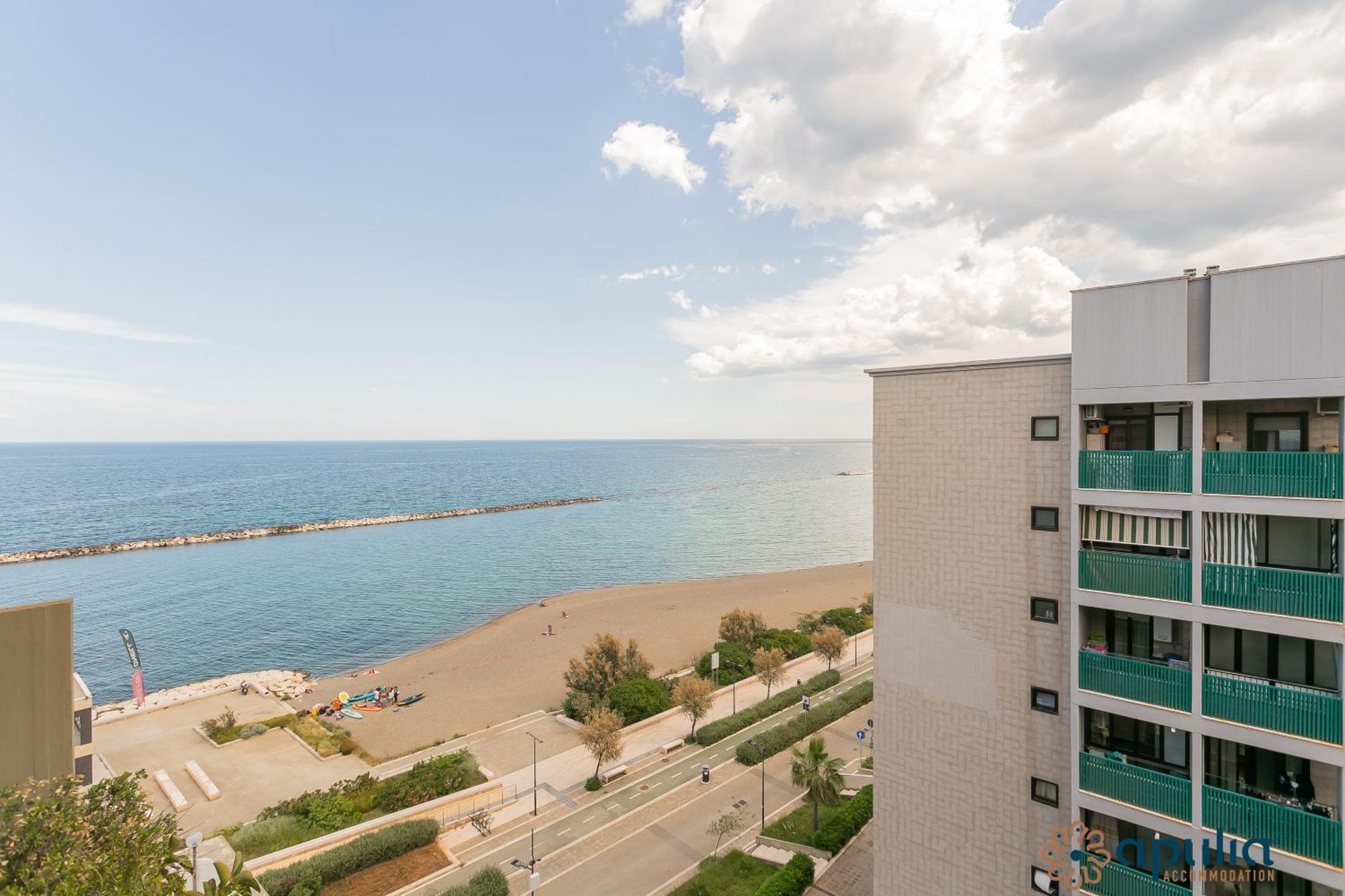 Fronte Mare By Apulia Accommodation Bari Exterior foto